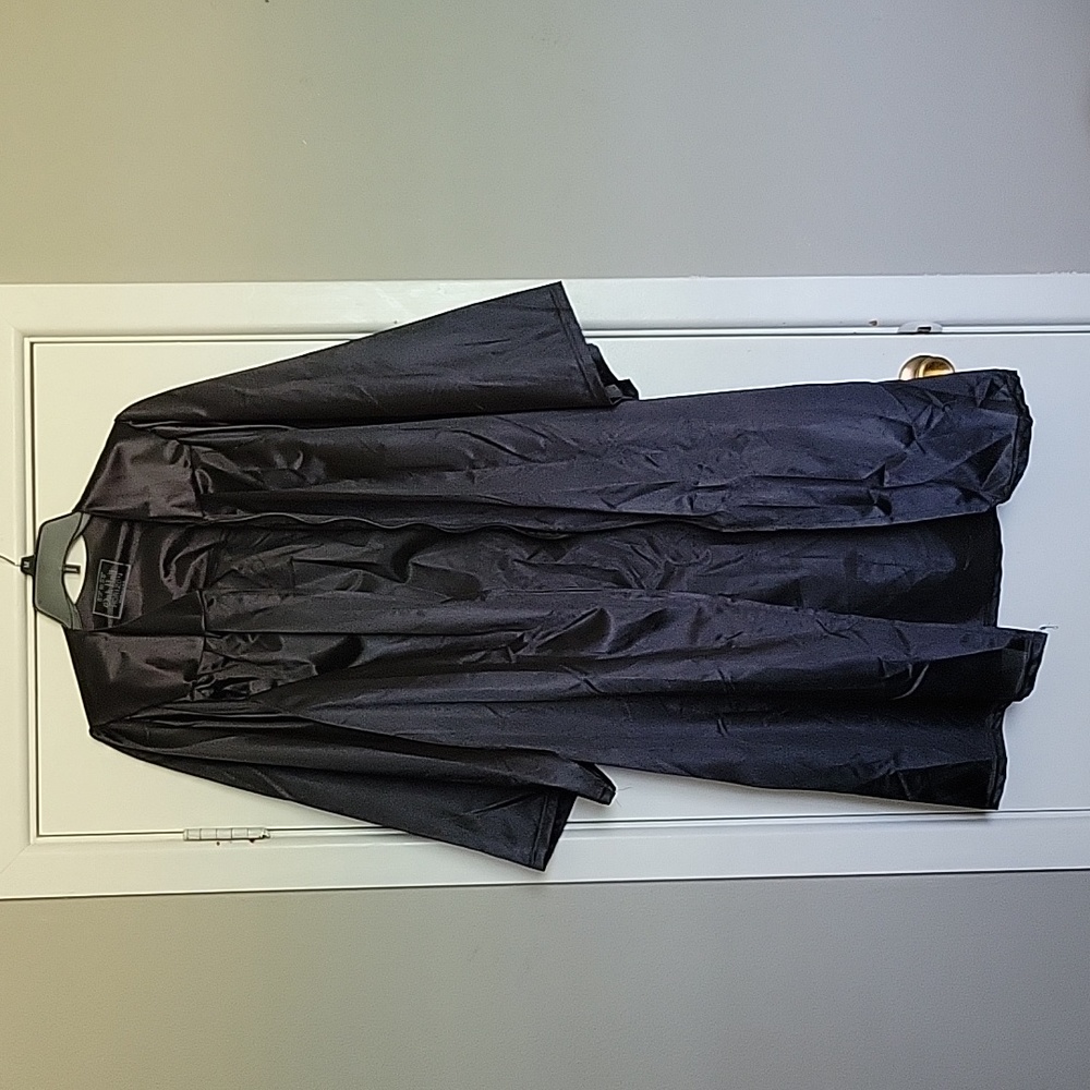 Graduation gown